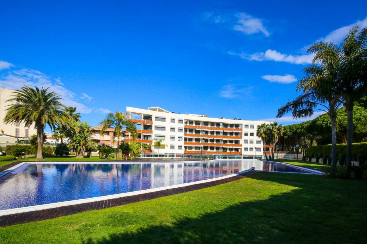 Galera Planet Costa Dorada Cambrils Exterior photo