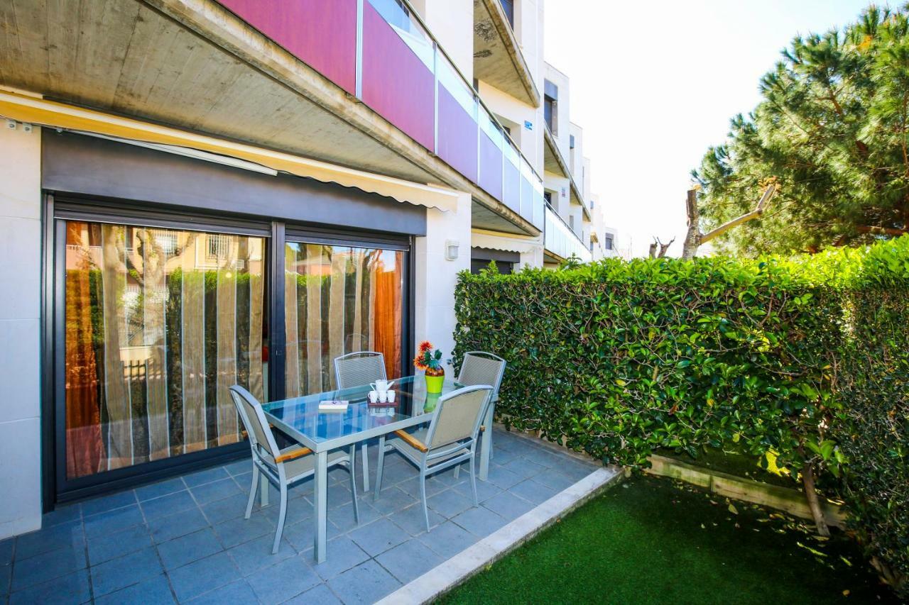 Galera Planet Costa Dorada Cambrils Exterior photo