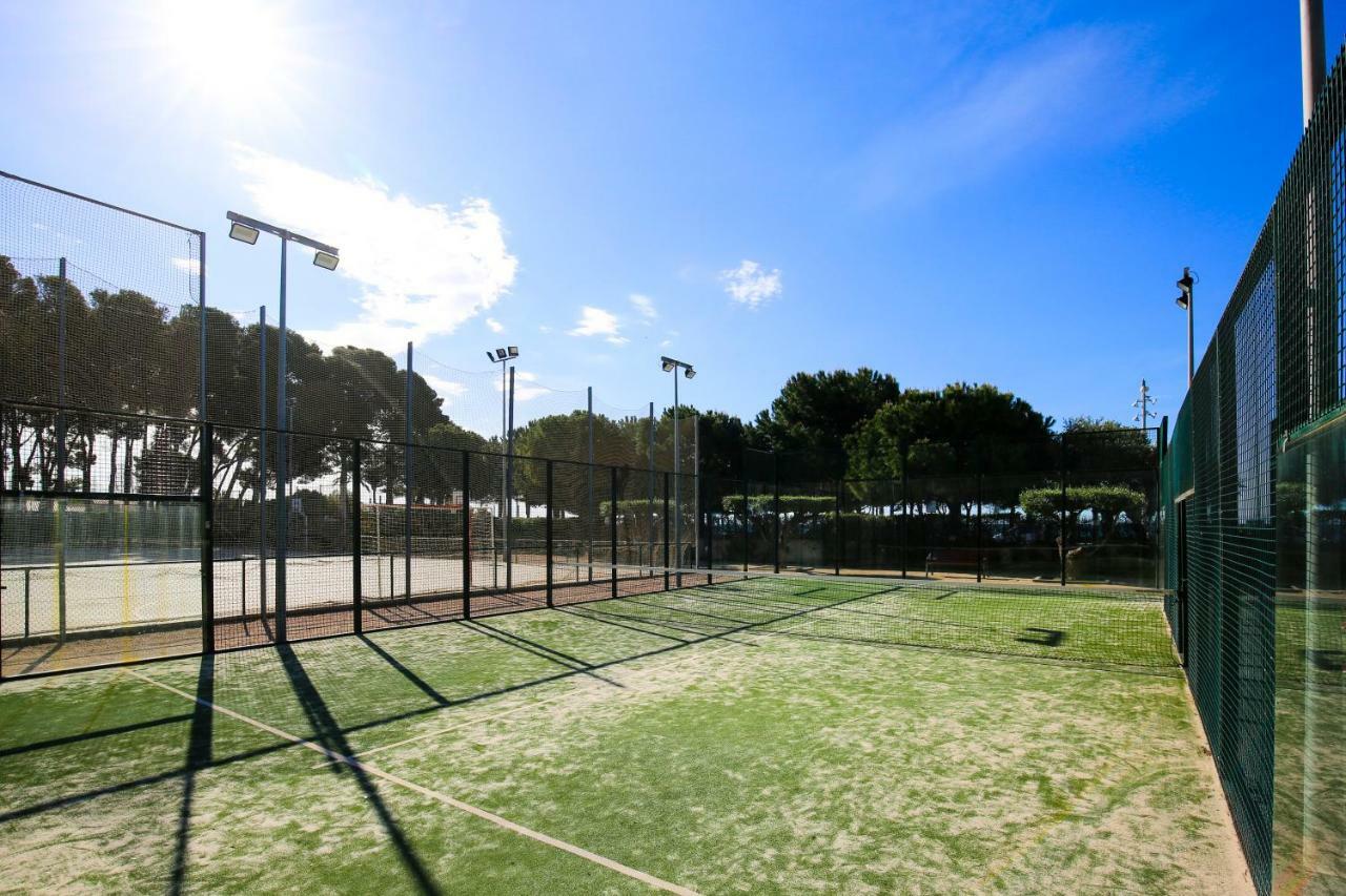 Galera Planet Costa Dorada Cambrils Exterior photo